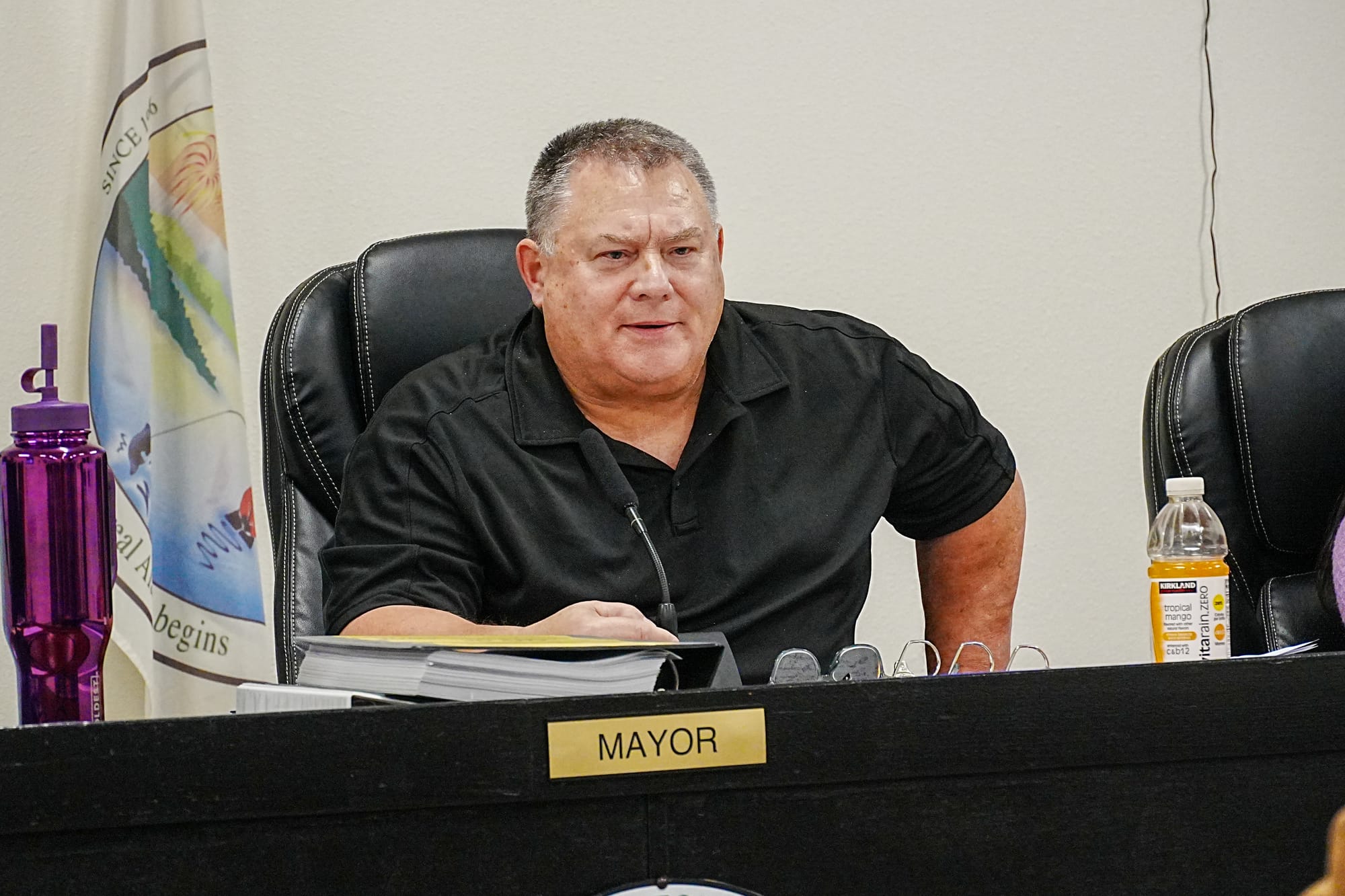 Houston Mayor Carter Cole addresses members of the public